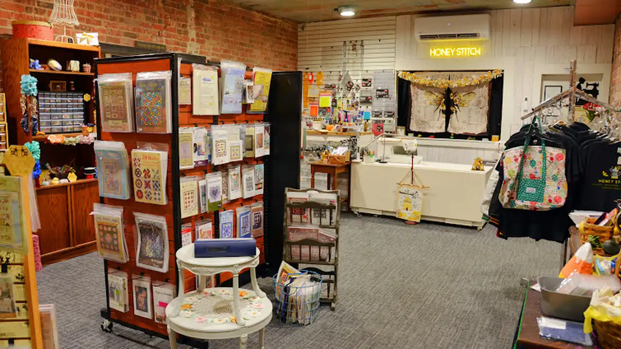 Fabric store in Moberly, MO: Honey Stitch LLC