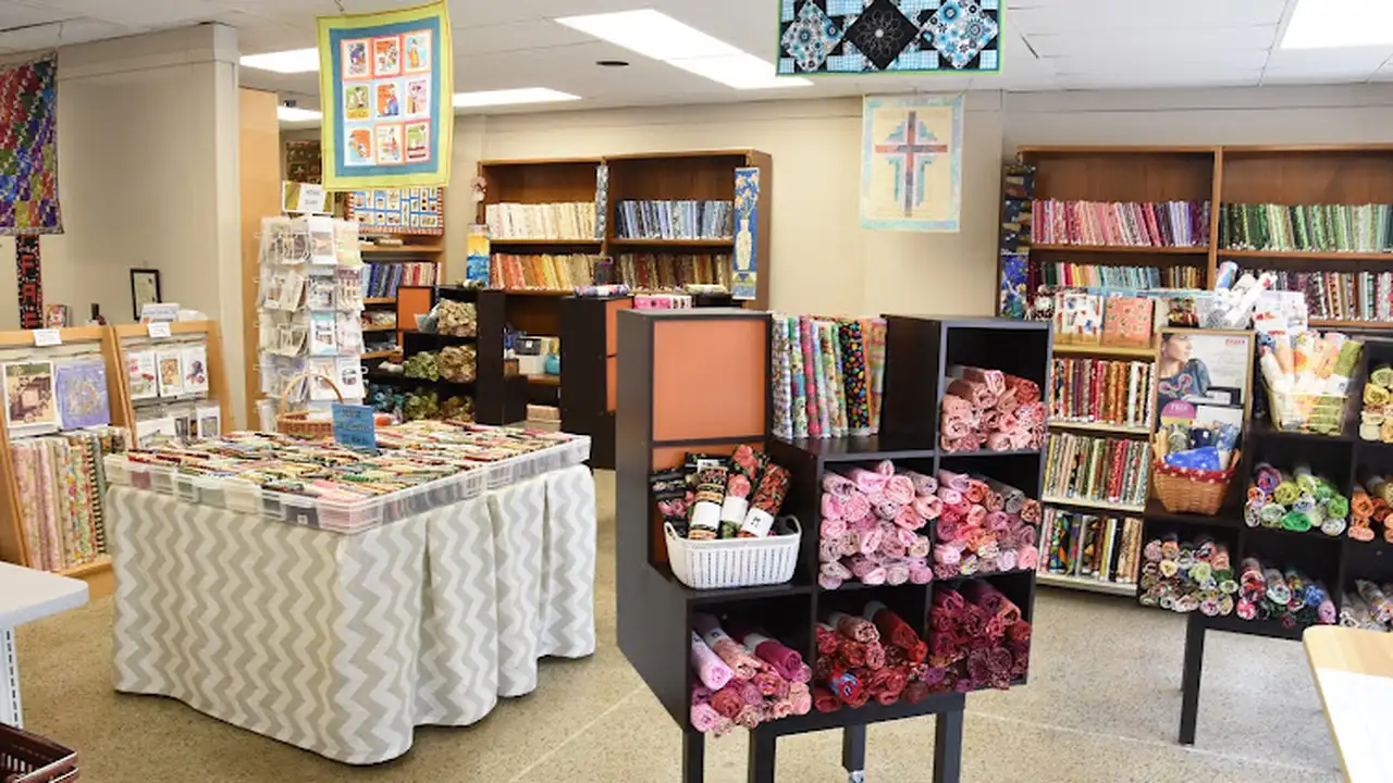Fabric store in Moline, IL: Pound and Inch Fabric and Sewing Store