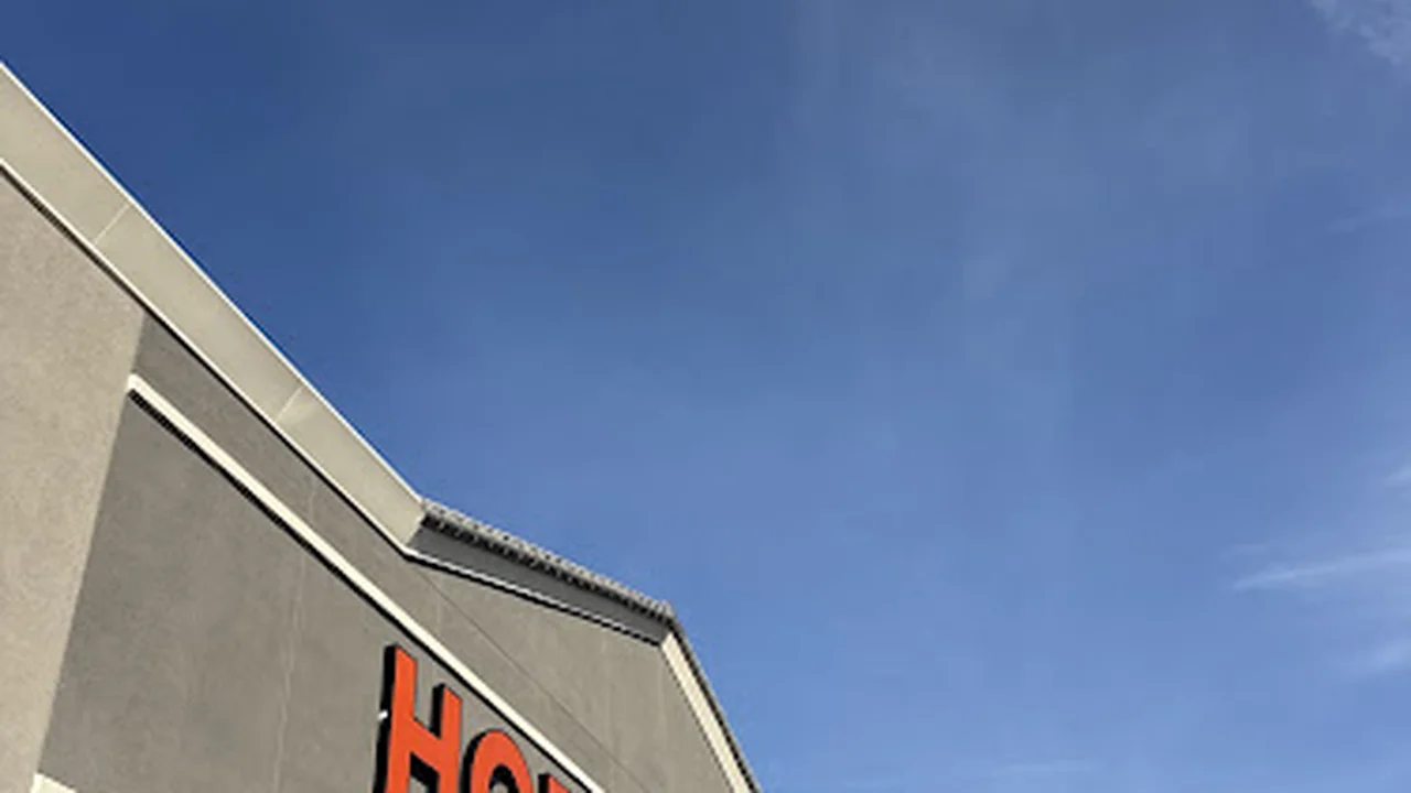 Fabric store in Montebello, CA: Hobby Lobby