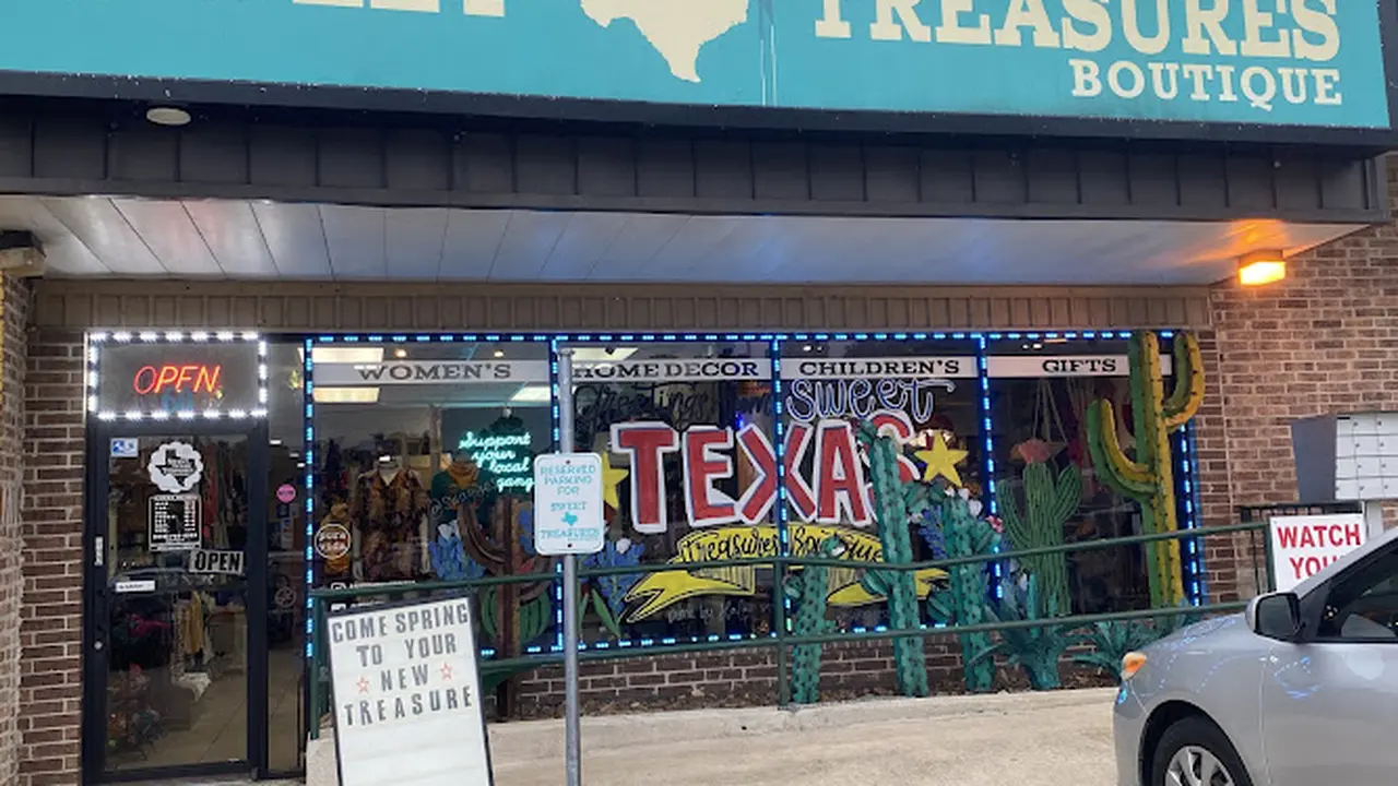 Fabric store in Montgomery, TX: Sweet Texas Treasures Boutique & Patch Bar