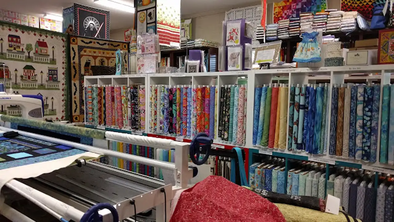 Fabric store in Mt Dora, FL: Sew-Mini Things