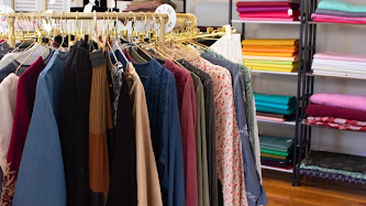 Fabric store in Mystic, CT: Sunduz Pattu