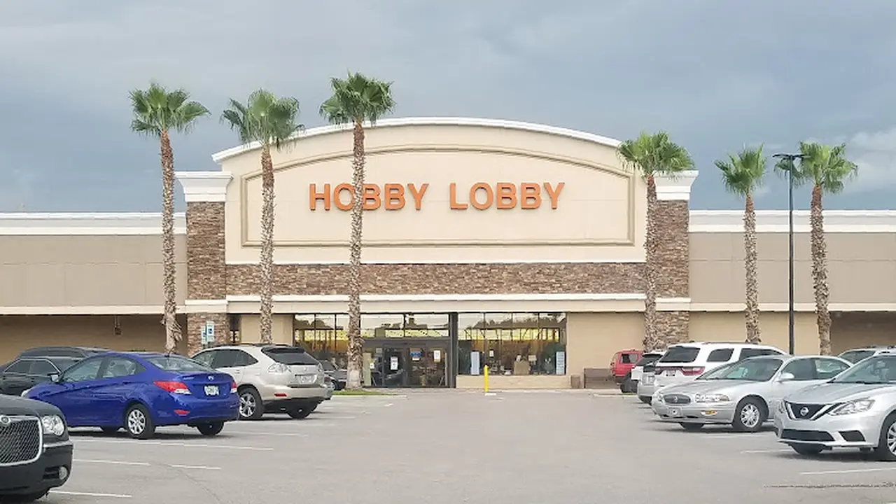 Fabric store in New Port Richey, FL: Hobby Lobby