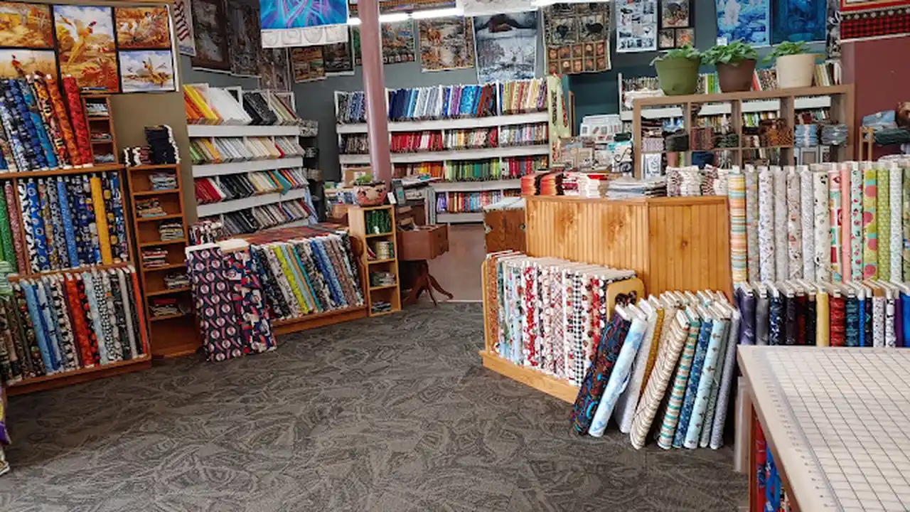Fabric store in New Ulm, MN: Thimble Box