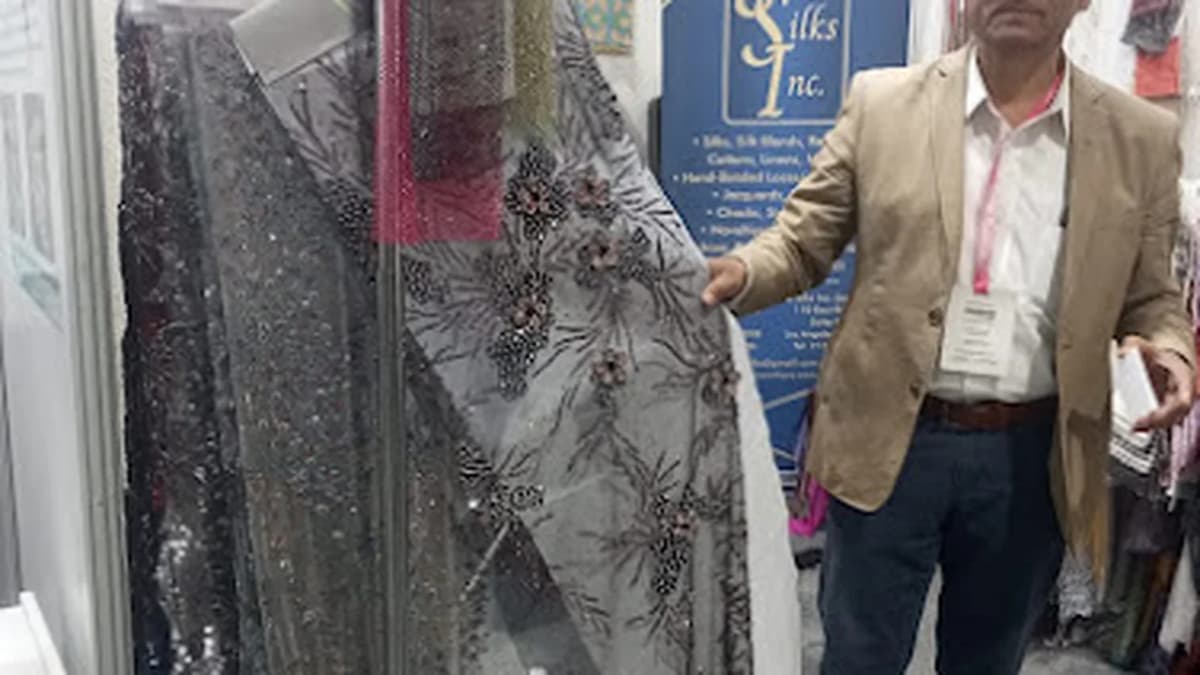 Fabric store in New York, NY: Sai Silks, Inc.