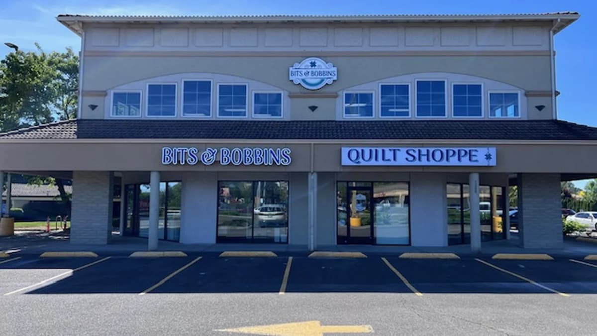 Fabric store in Newberg, OR: Bits and Bobbins Quilt Shoppe