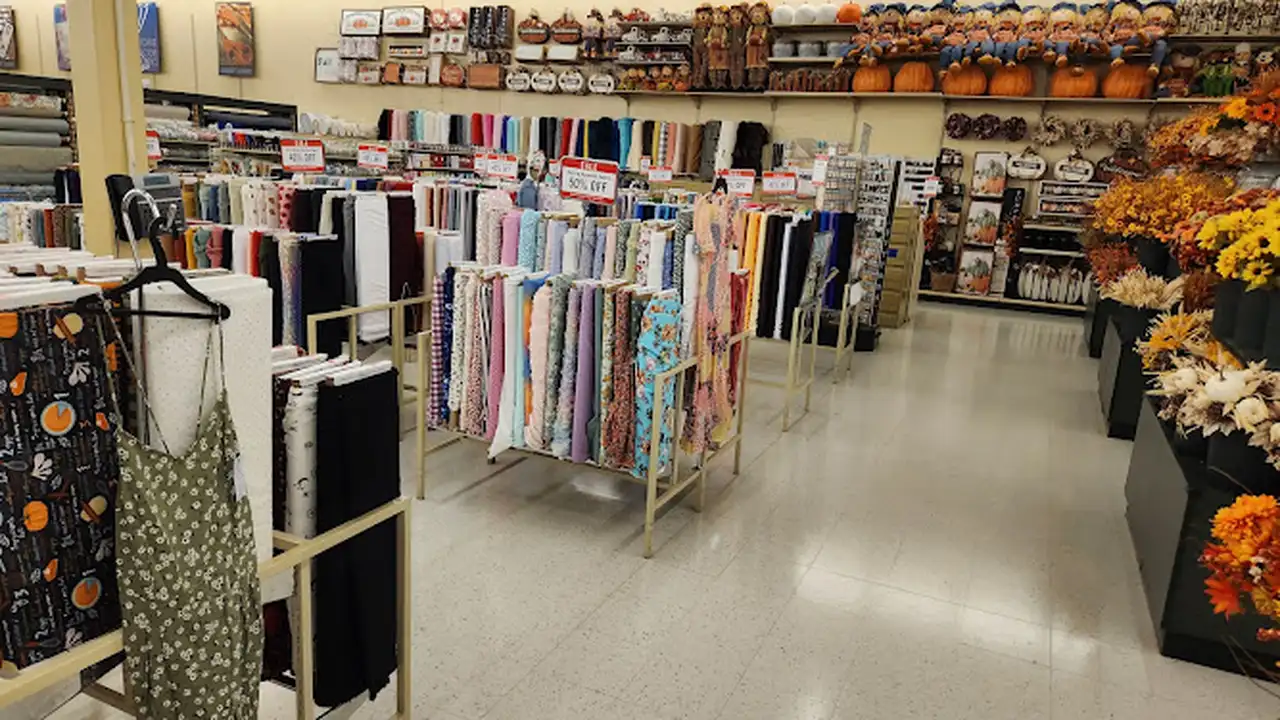 Fabric store in Nicholasville, KY: Hobby Lobby