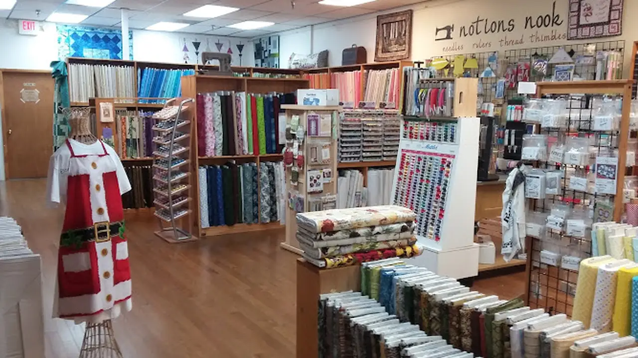 Fabric store in North Fort Myers, FL: PJ’s Quilt and Longarm Studio