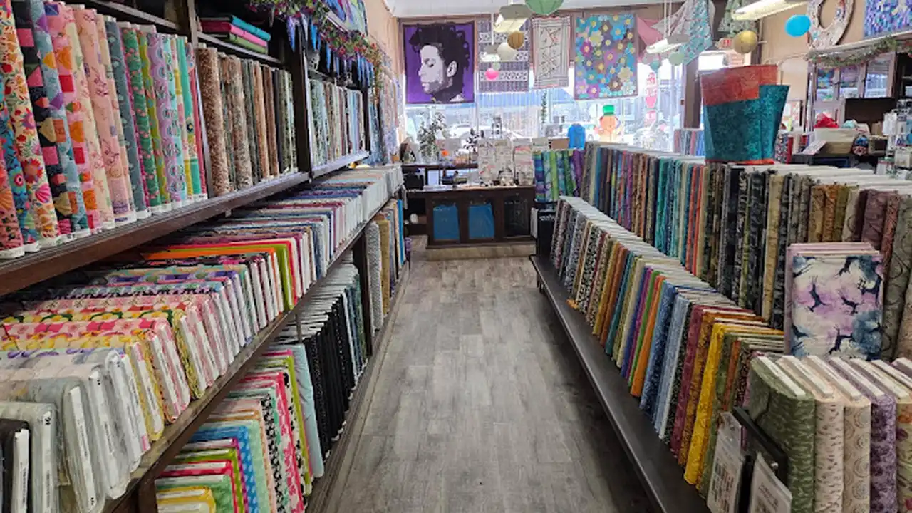 Fabric store in Odessa, MO: Apothecary Quilt Company