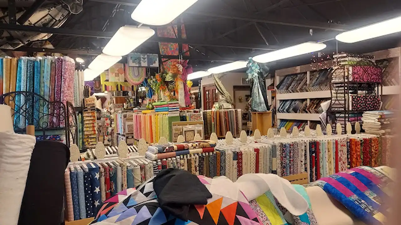 Fabric store in Oneida, IL: Feed Mill Fabric and Quilting