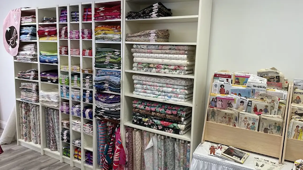 Fabric store in Orange, CA: Lucky DeLuxe Fabrics