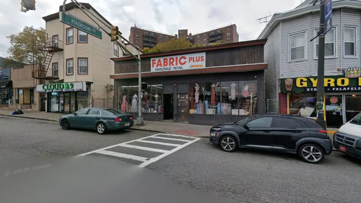 Fabric store in Paterson, NJ: Fabric Plus