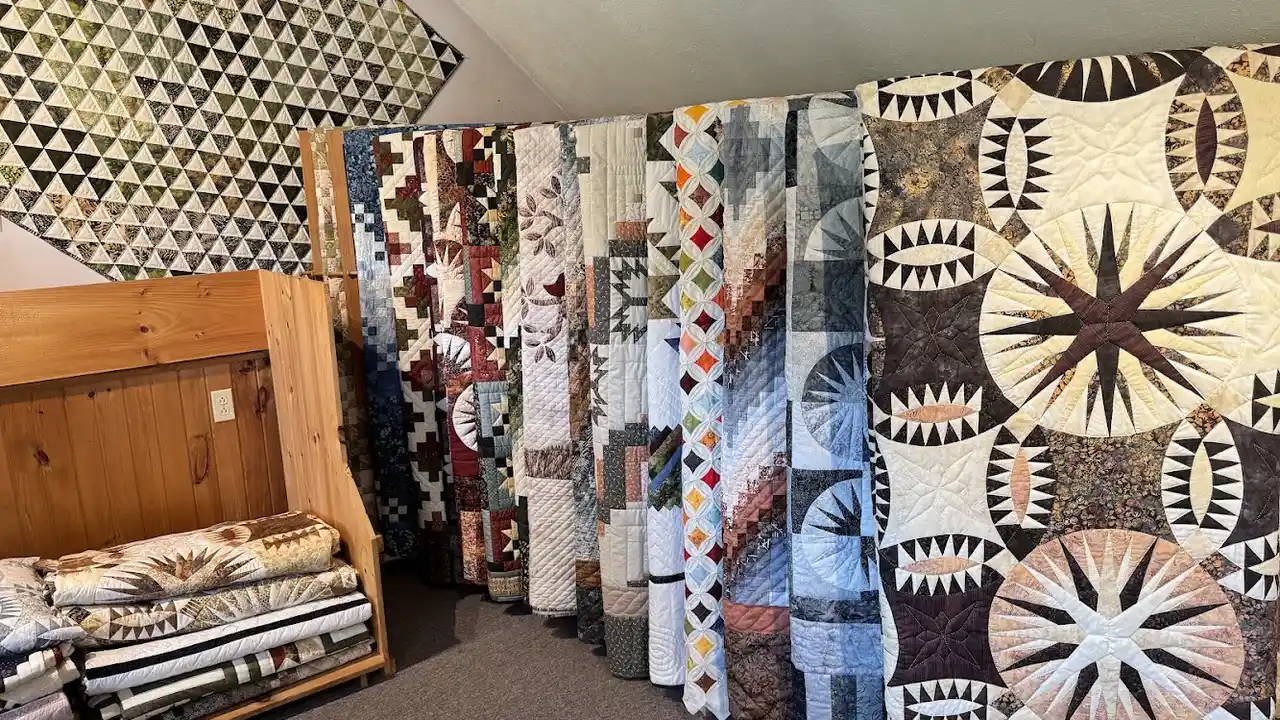 Fabric store in Penn Yan, NY: The Quilt Room