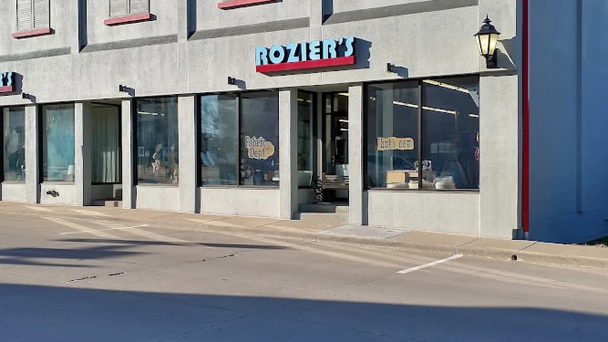 Fabric store in Perryville, MO: Roziers Quilt and Fabric
