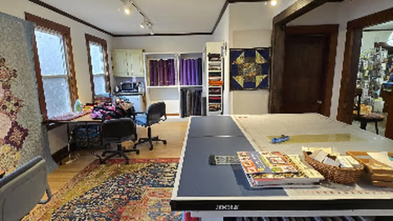 Fabric store in Phillips, ME: Dark Star Fabrics