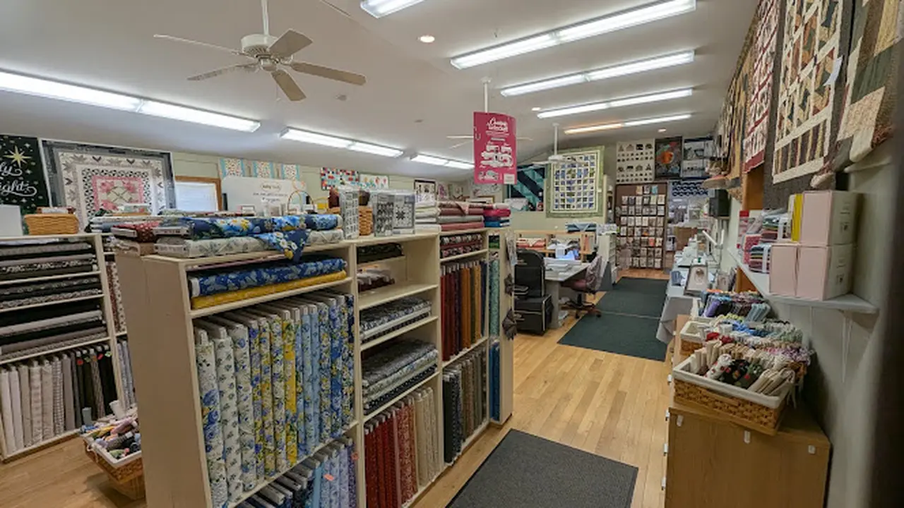 Fabric store in Pine Bush, NY: Quilter's Attic Inc