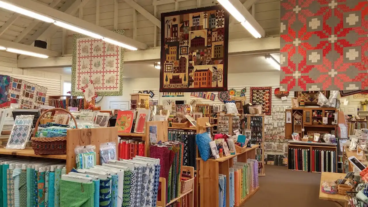 Fabric store in Port Gamble, WA: Quilted Strait