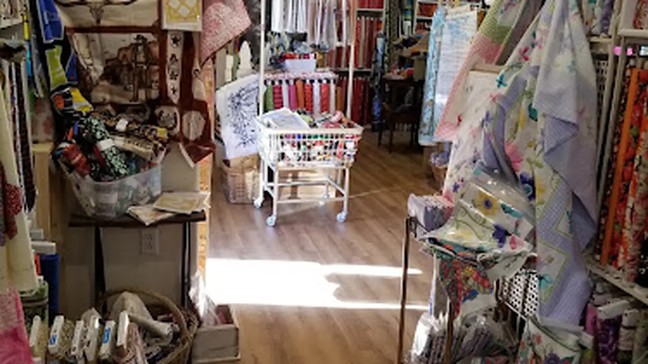 Fabric store in Portola, CA: Blue Petunia Quilts
