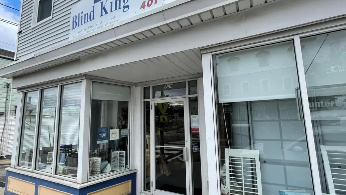 Fabric store in Providence, RI: Blind King