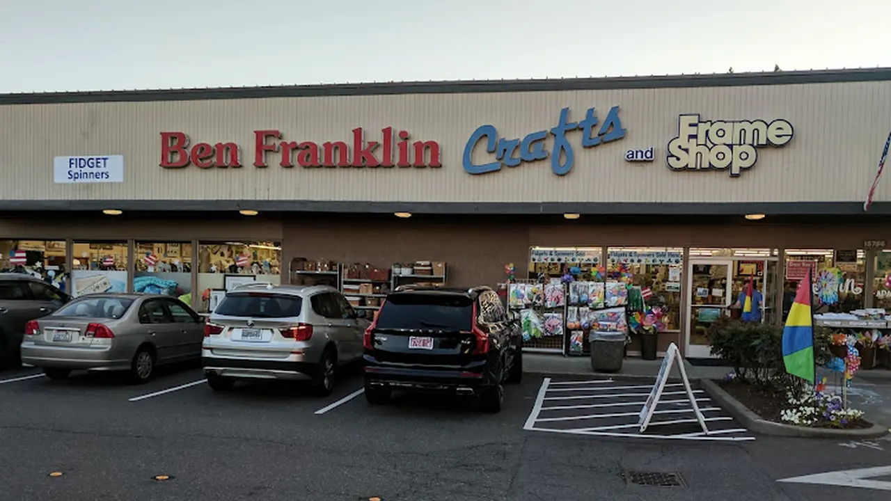 Fabric store in Redmond, WA: Ben Franklin Crafts & Frames