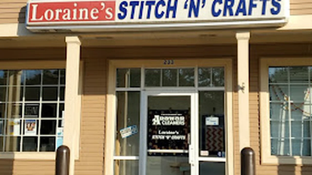 Fabric store in Rehoboth, MA: Loraine's Stitch 'n' Crafts