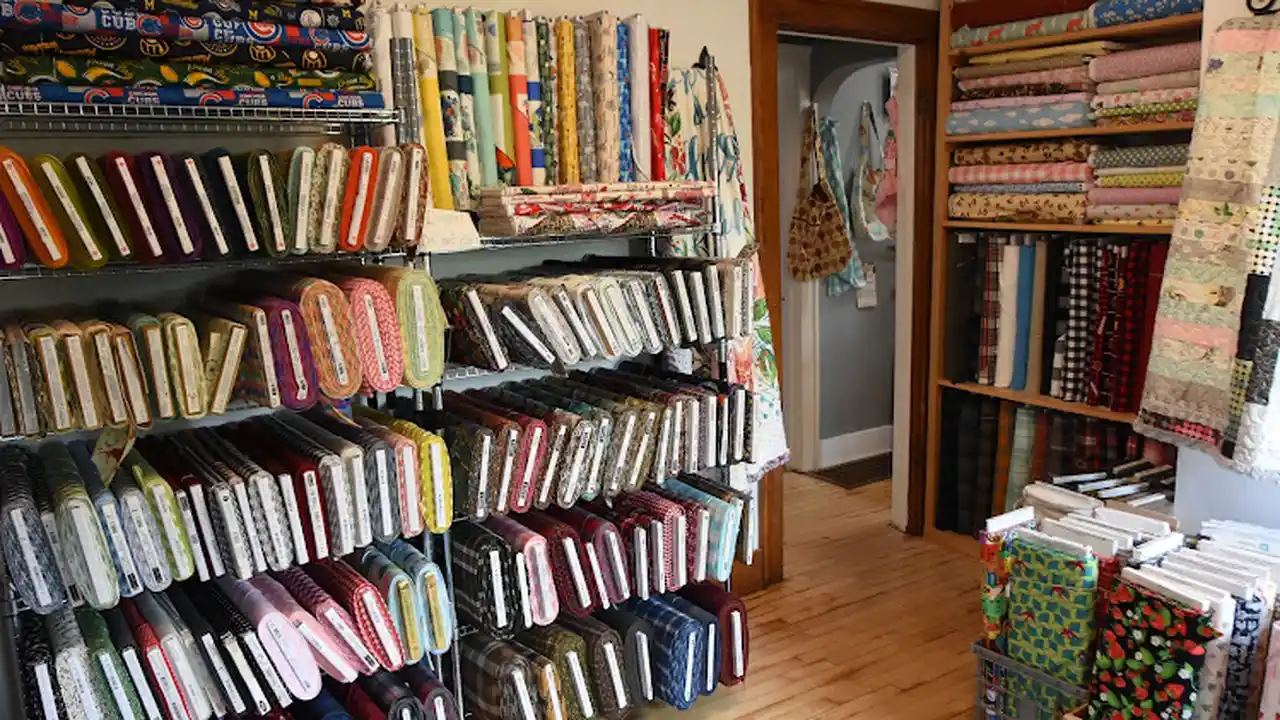 Fabric store in Ripon, WI: Bungalow Quilting