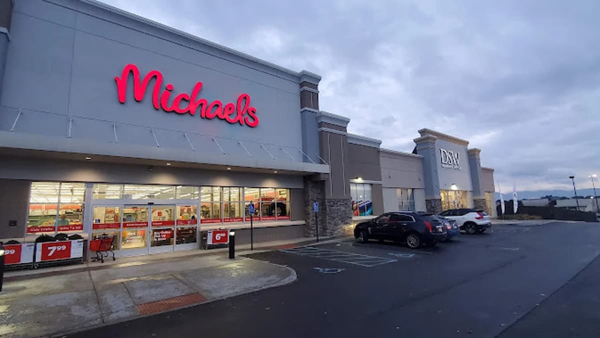 Fabric store in Roanoke, VA: Michaels