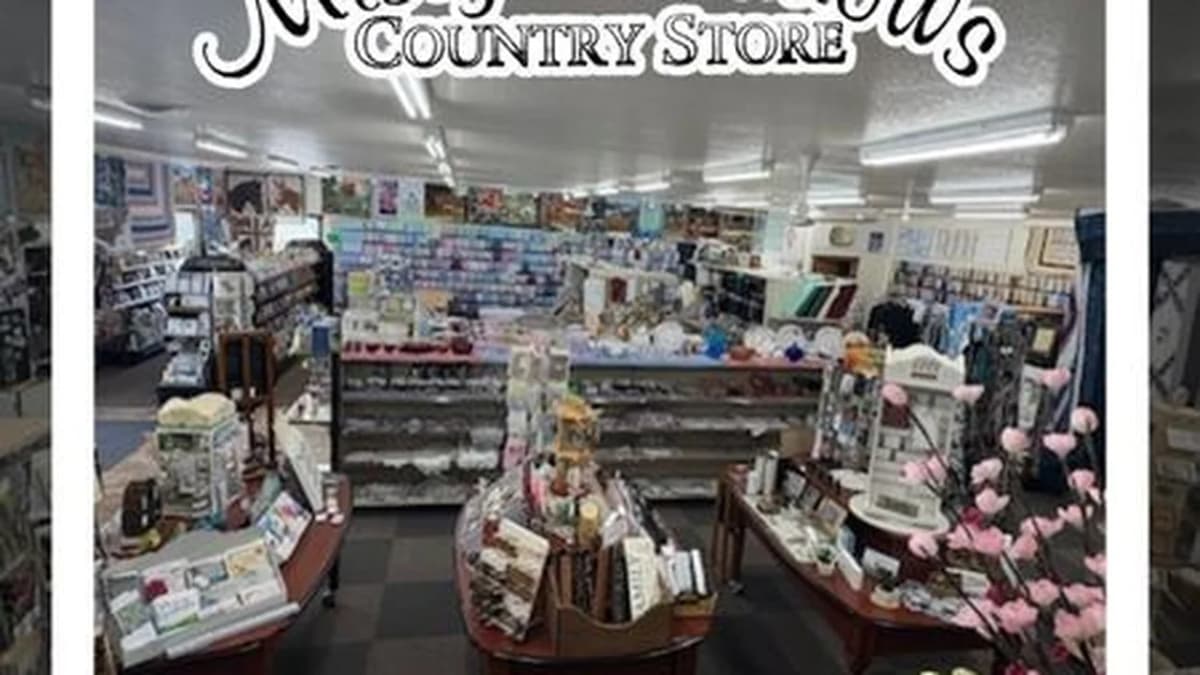 Fabric store in Rochester, IN: Misty Meadows Country Store