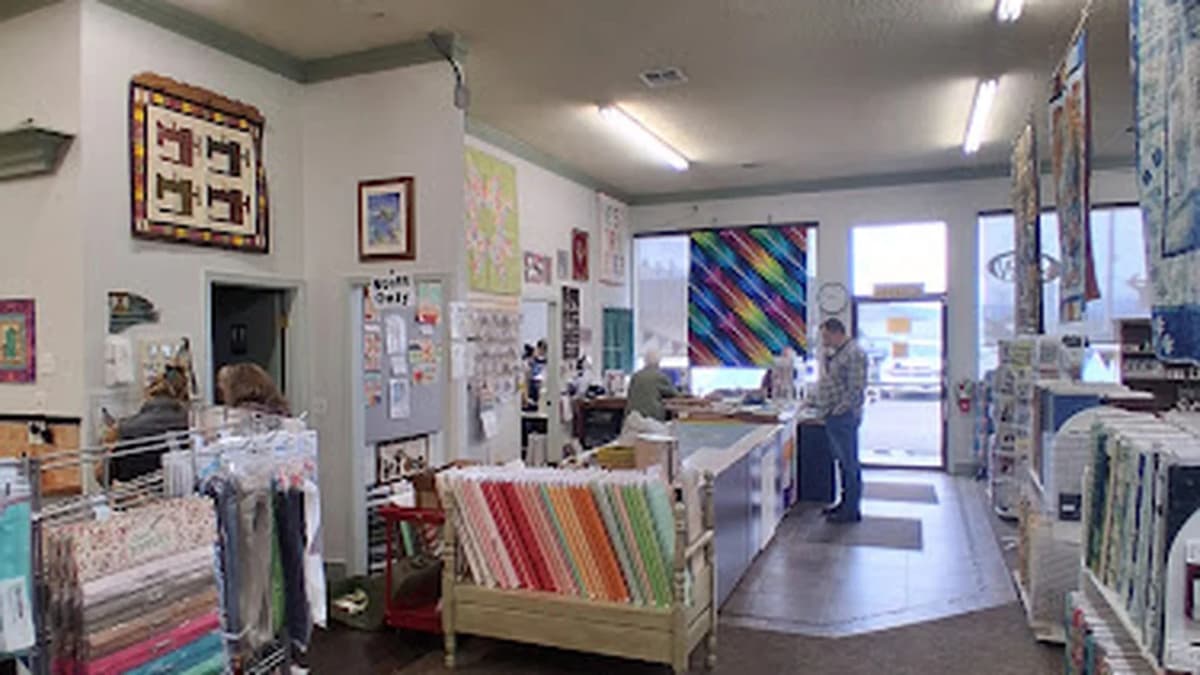 Fabric store in Roseburg, OR: Everything Sew Nice Quilt Shop & Sewing Center