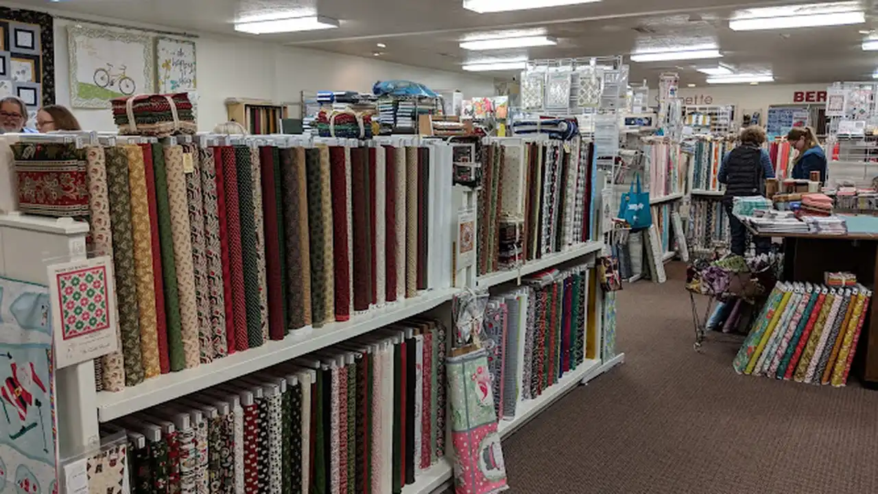 Fabric store in Rossville, IN: Rossville Quilts