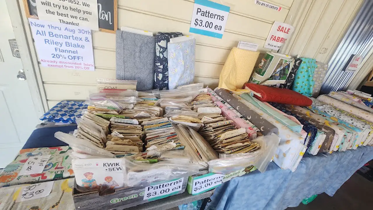 Fabric store in Roy, UT: Rea's Fabrics
