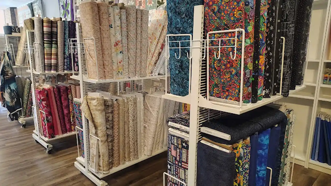 Fabric store in Salem, VA: QUILTOFF LLC