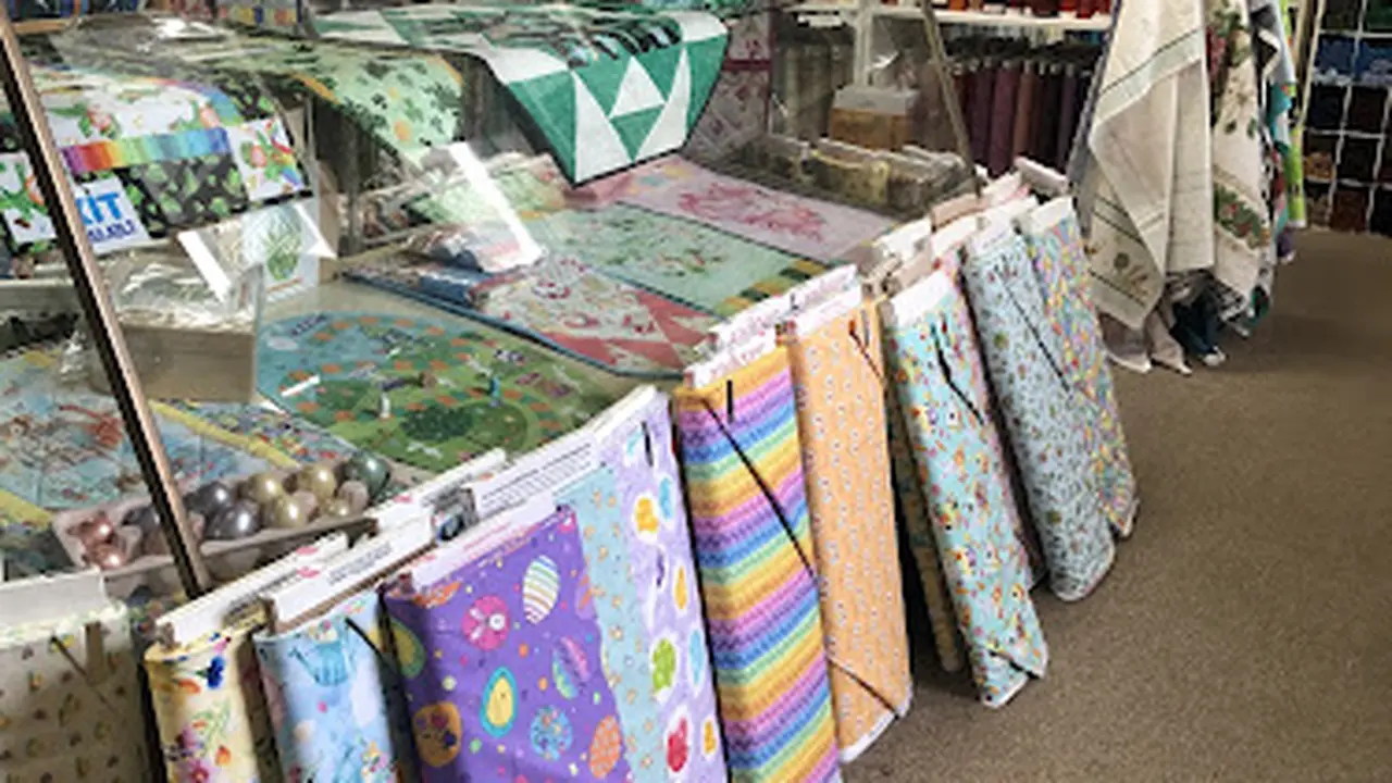 Fabric store in San Juan Bautista, CA: Family Threads Quilt Shop