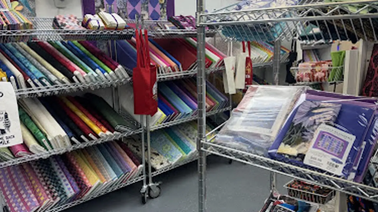 Fabric store in Sedalia, MO: Carmon's Quilt Shop