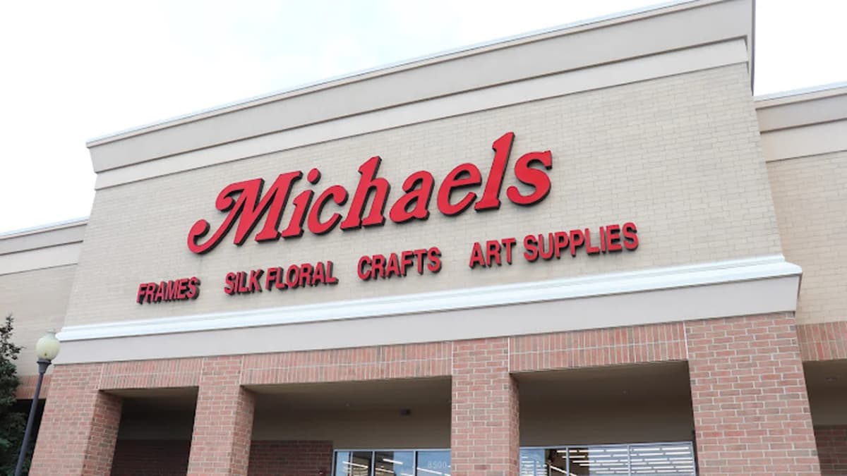 Fabric store in Shelby Township, MI: Michaels