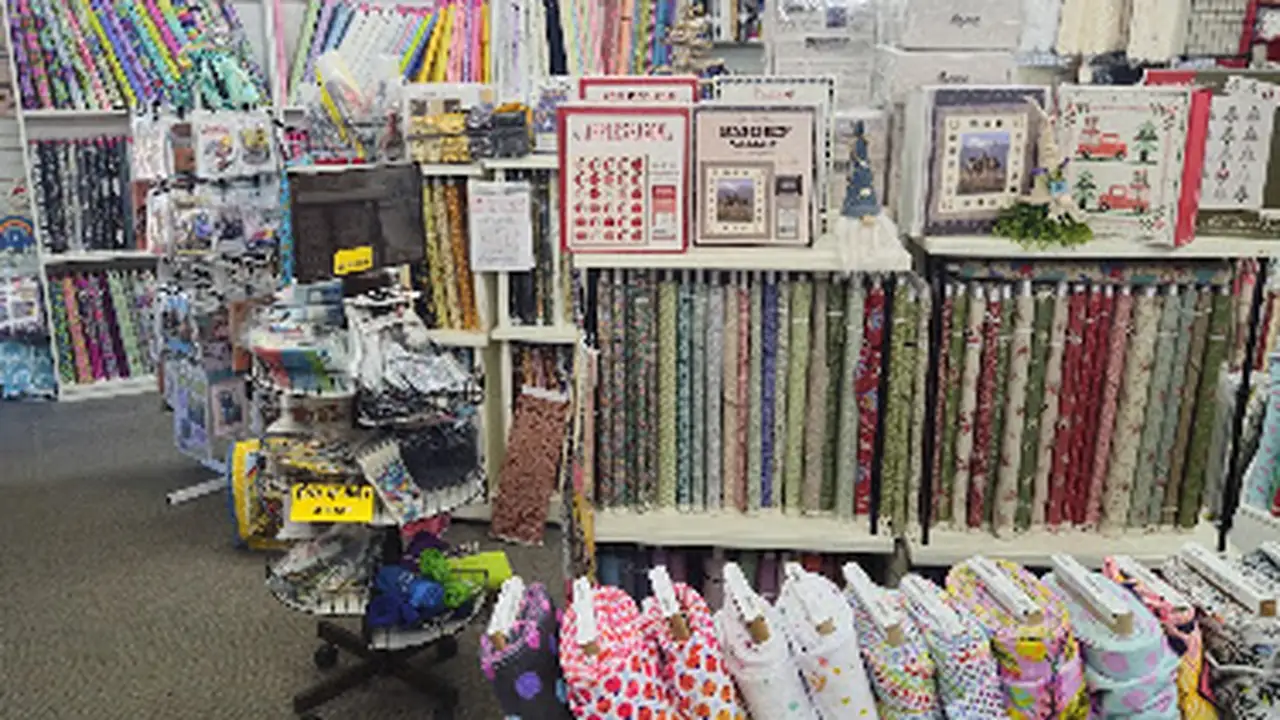 Fabric store in Siren, WI: Something Quilty