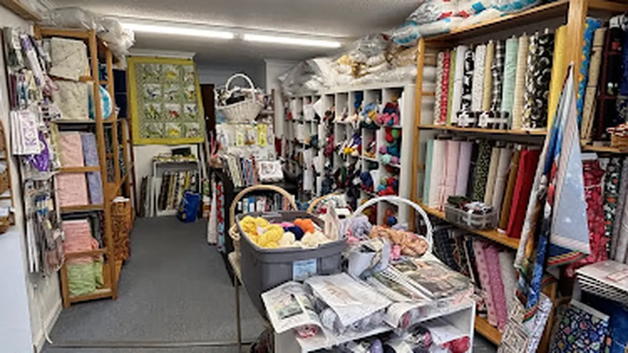 Fabric store in Southwest Harbor, ME: Quilt N Fabric