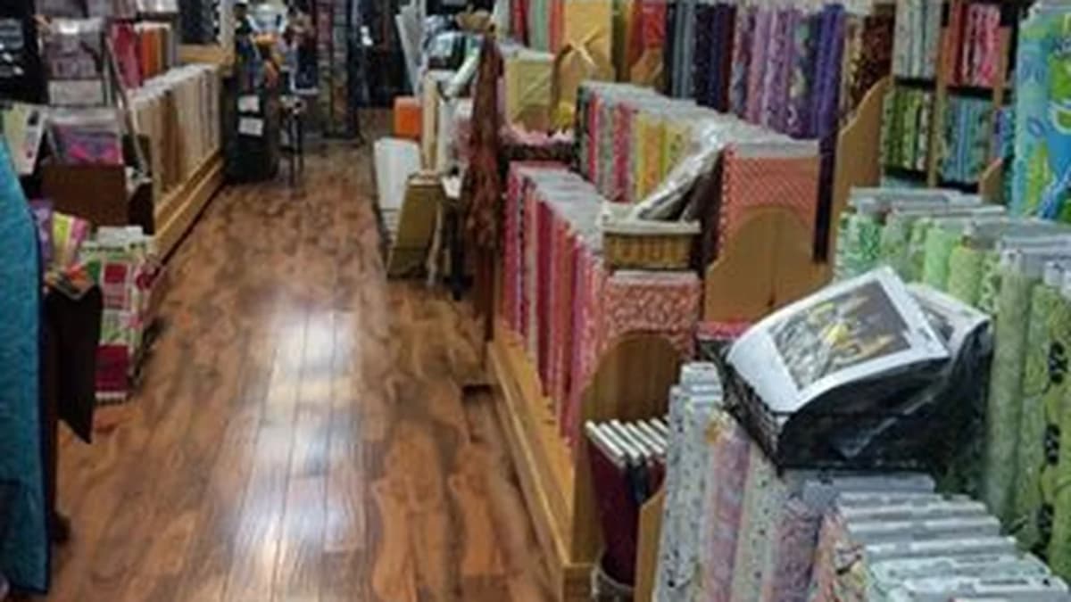 Fabric store in Springfield, MO: Merrily We Quilt Along