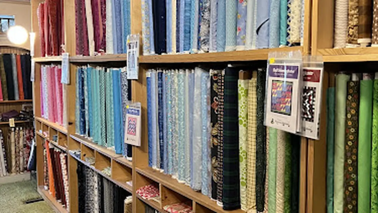 Fabric store in St Joseph, MO: Glenda's Sewing Cupboard