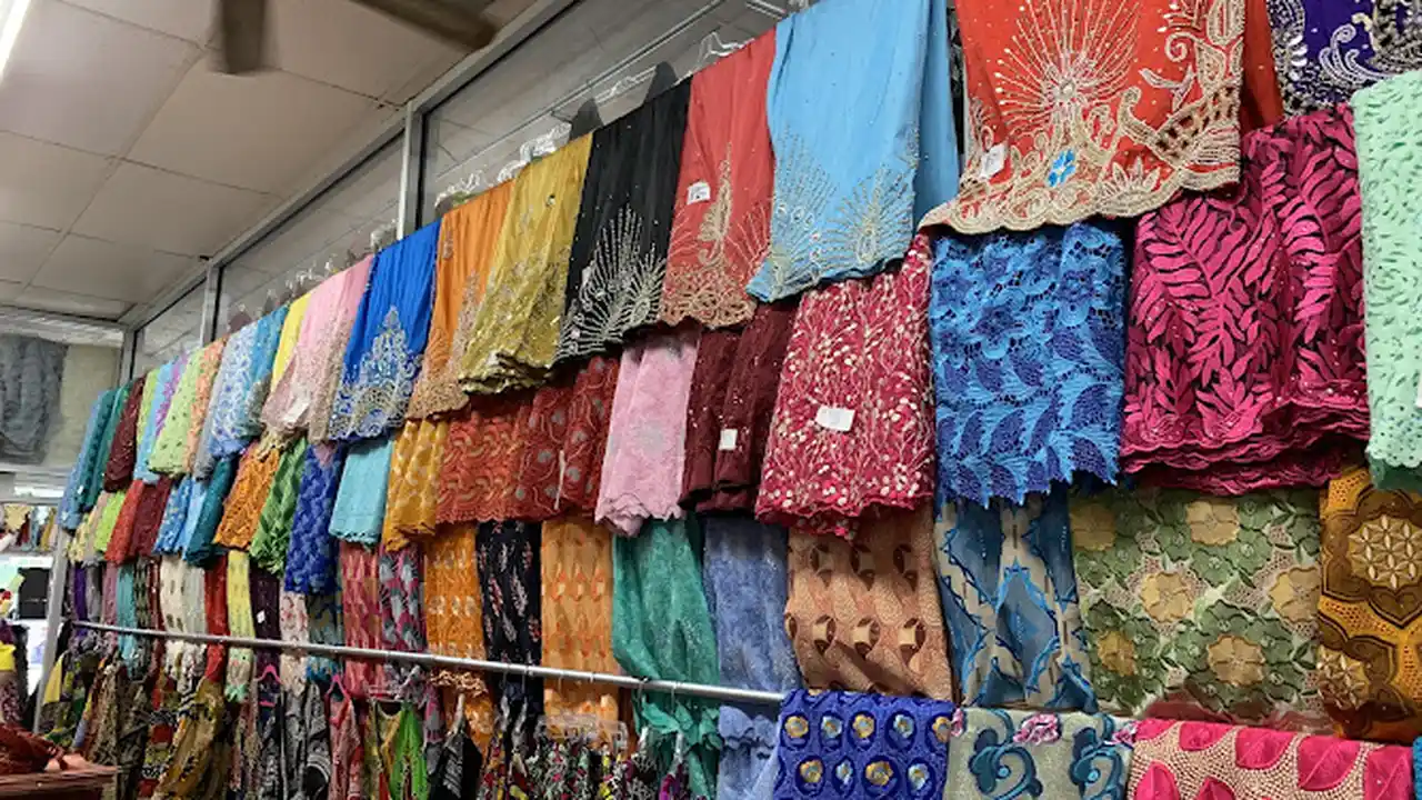 Fabric store in Takoma Park, MD: McDoris Fashion & Fabrics