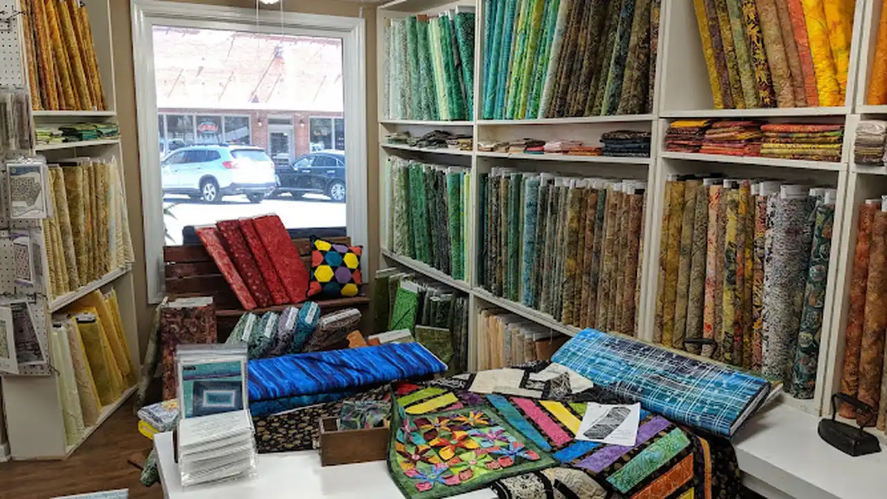 Fabric store in Trenton, KY: Quilt and Sew at Golden Threads