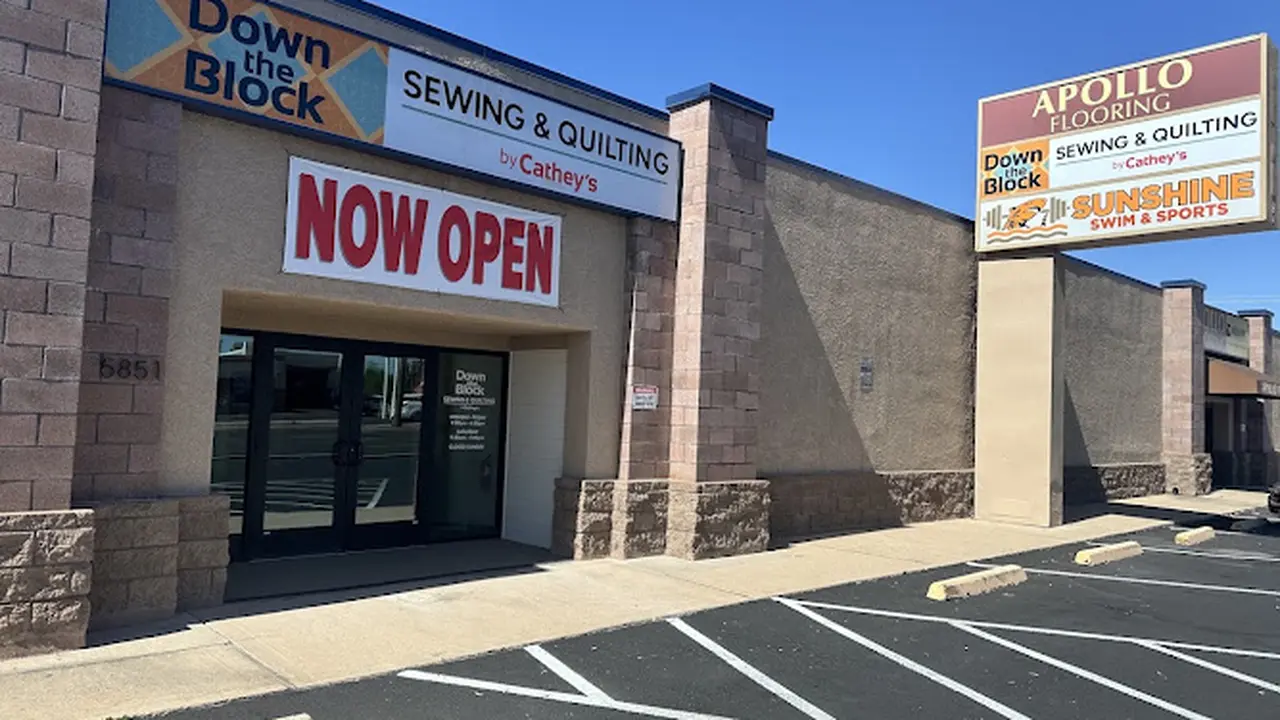 Fabric store in Tucson, AZ: Down the Block Sewing & Quilting