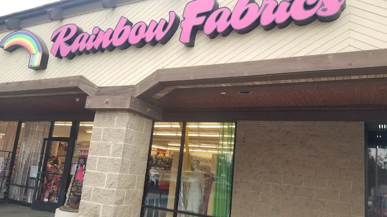Fabric store in Turlock, CA: Rainbow Fabrics
