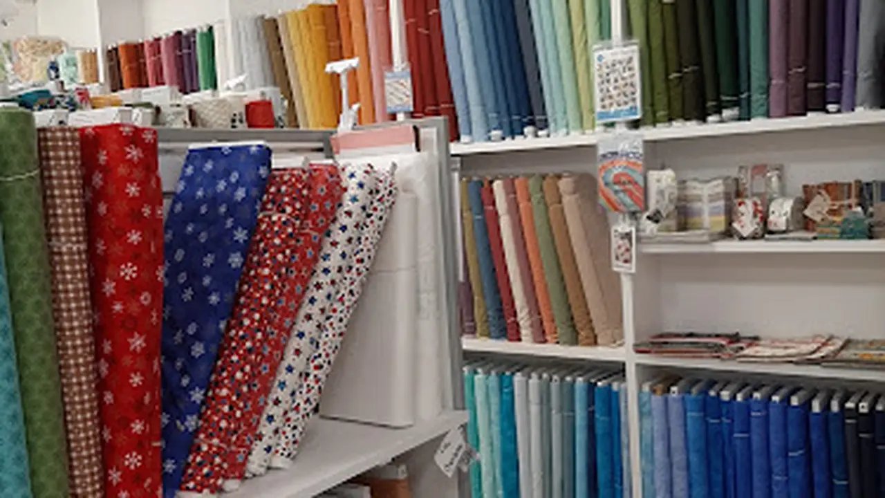 Fabric store in Turner, ME: Western Maine Machines Sewing - Vacuums - Quilt & Yarn Shop
