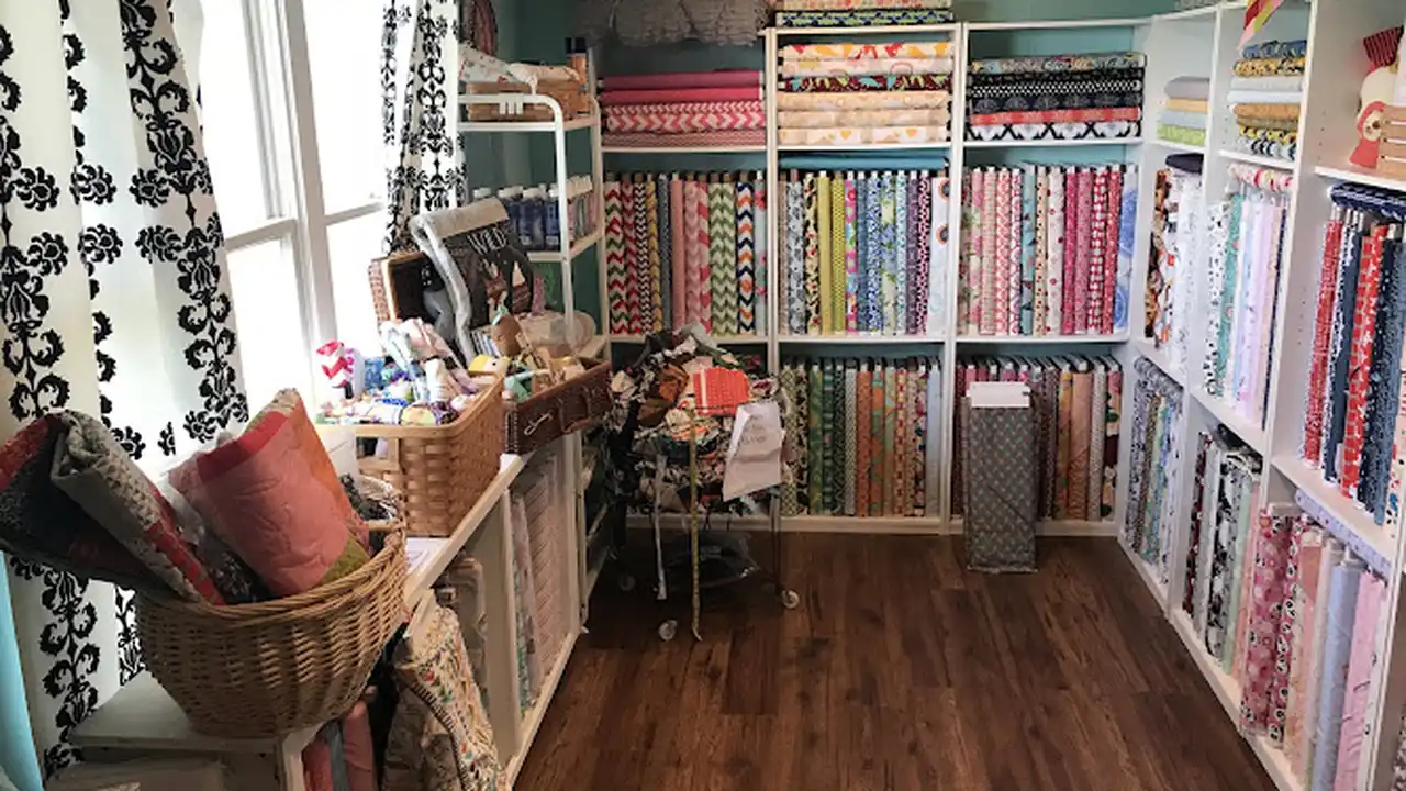 Fabric store in Twelve Mile, IN: The Scarlet Thread Quilt Co.