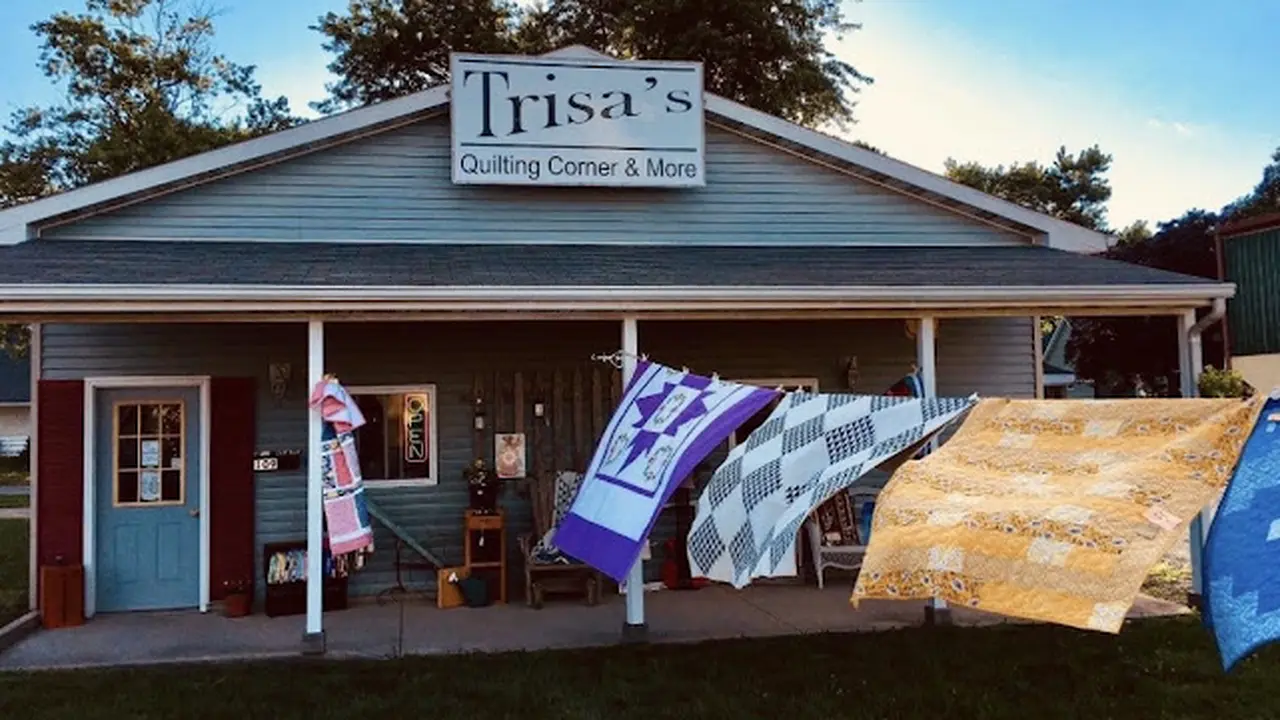 Fabric store in Villa Grove, IL: Trisa's Quilting Corner & More