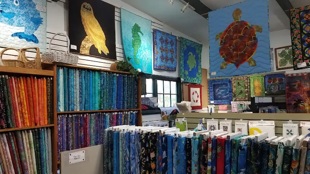 Fabric store in Volcano, HI: Kilauea Kreations
