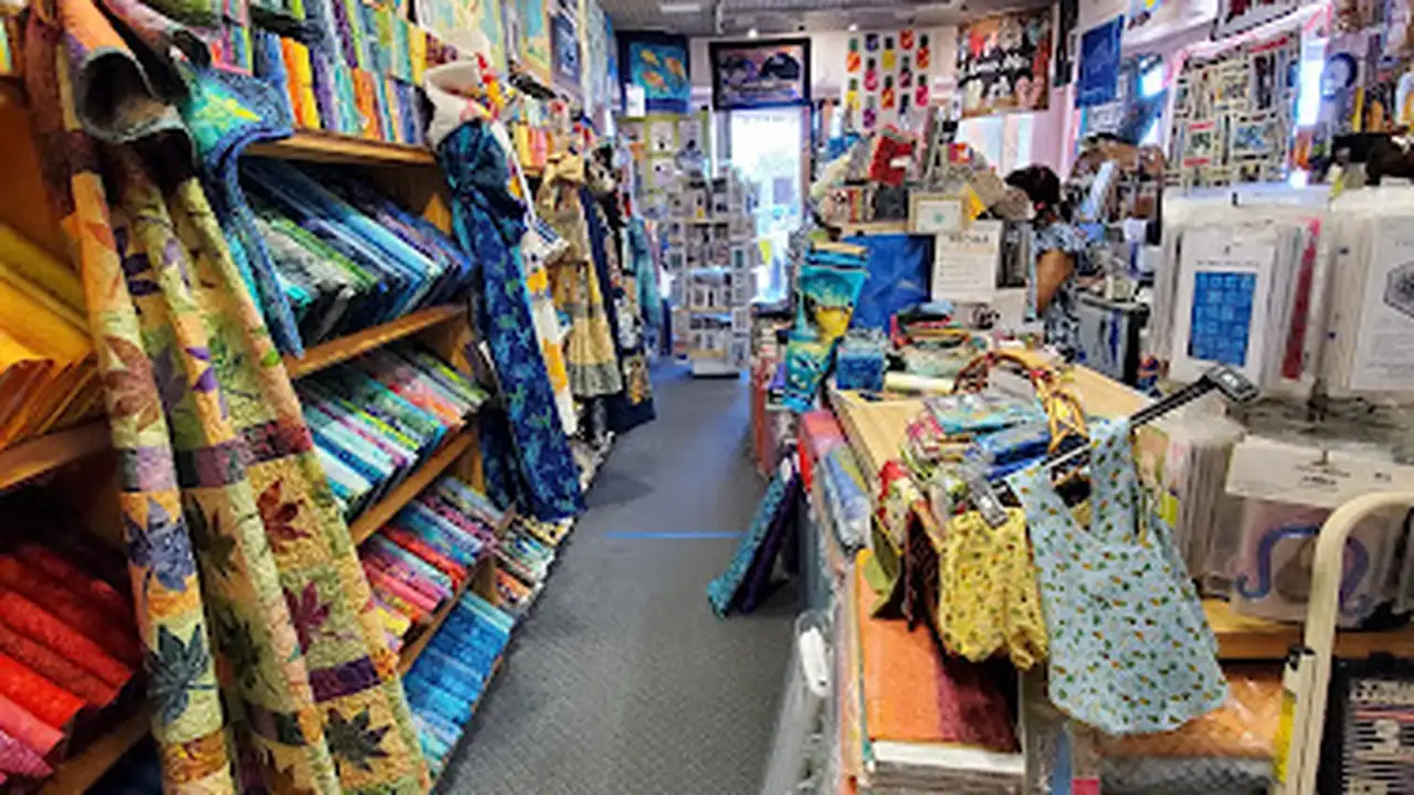 Fabric store in Wailuku, HI: The Maui Quilt Shop