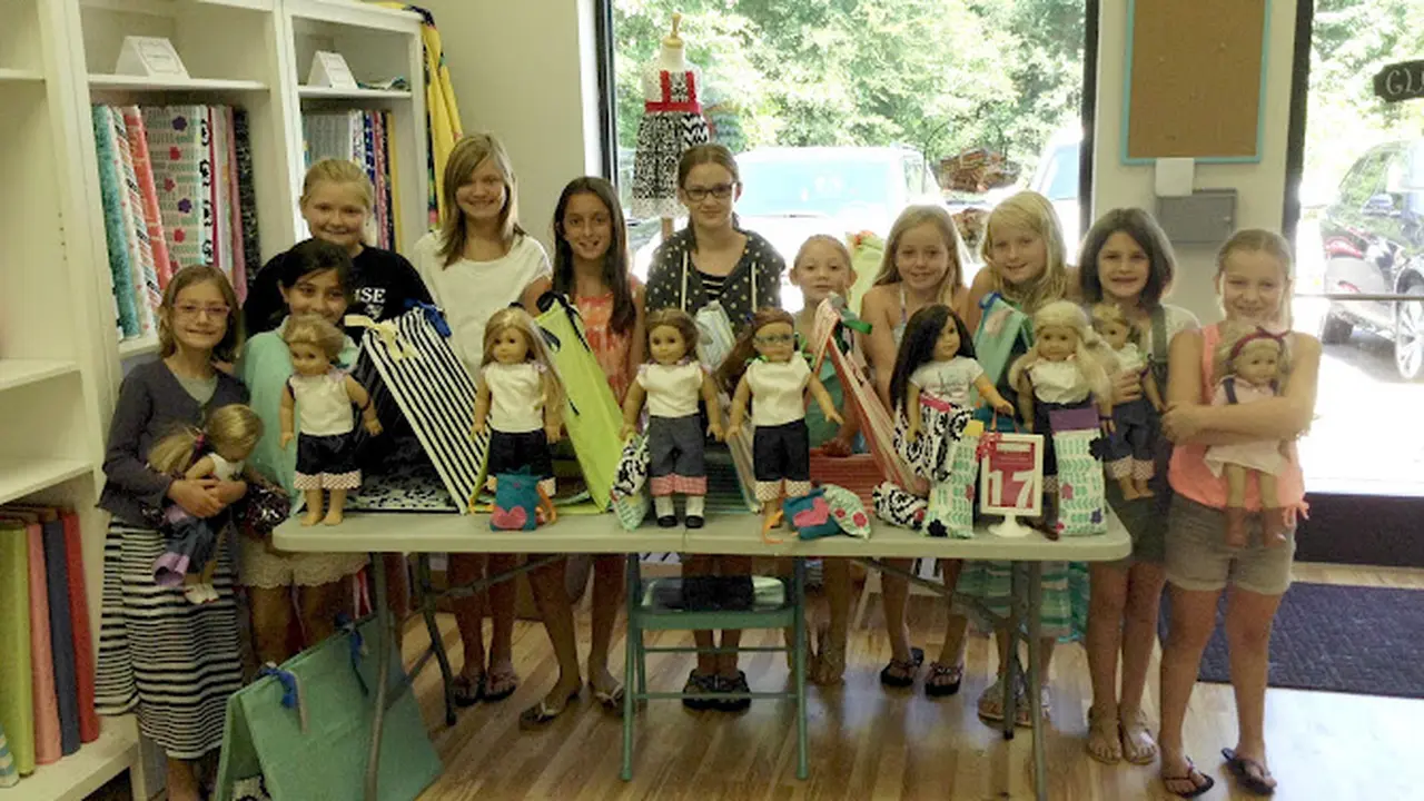 Fabric store in Waxhaw, NC: Thimble Bee's Sewing School