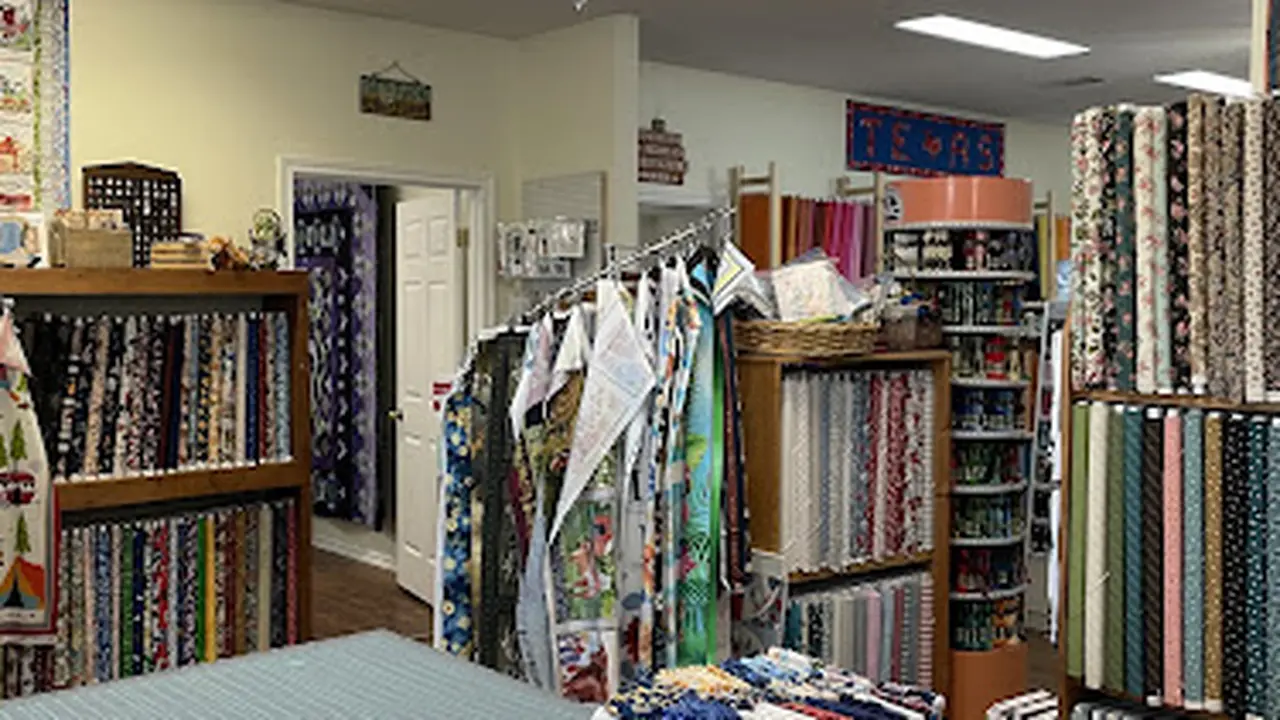 Fabric store in Whitney, TX: Loretta's Stitch N Stuff